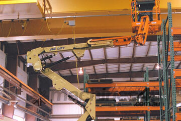 Jlg   E400AJPN Boom Lift
