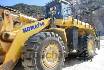 Komatsu WA600-8 Loader/Tool Carrier Loader