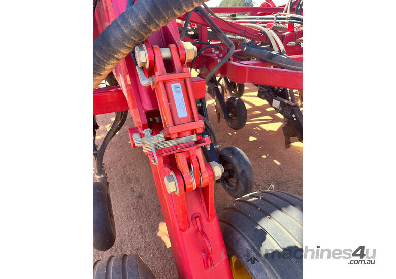 Bourgault 3320 QDA Air Seeder Complete Single Brand Seeding/Planting Equip