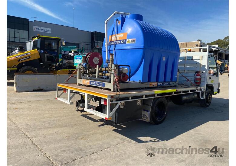 2005 Isuzu Nqr450 Medium