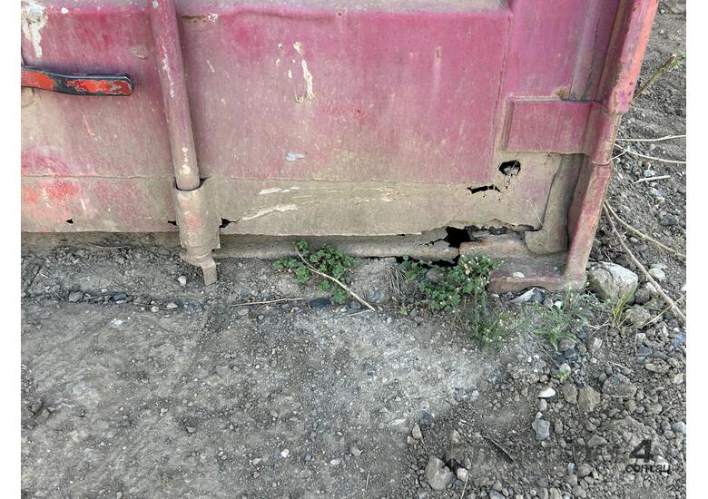 caption 20 Foot Shipping Container