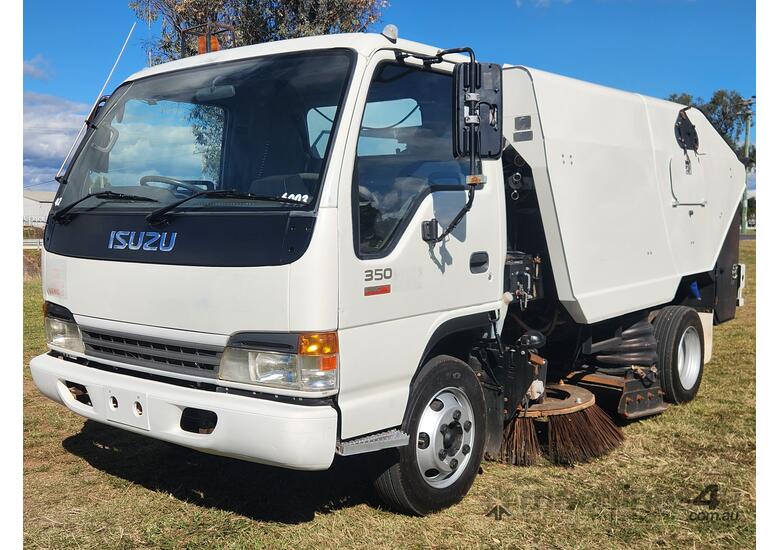 Isuzu NPR350 4x2 Automatic with Schwarze A4000 Street Sweeper Truck. Ex Council.