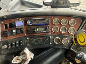 Kenworth K200 - picture2' - Click to enlarge