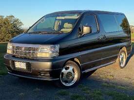 Nissan El Grande - picture0' - Click to enlarge