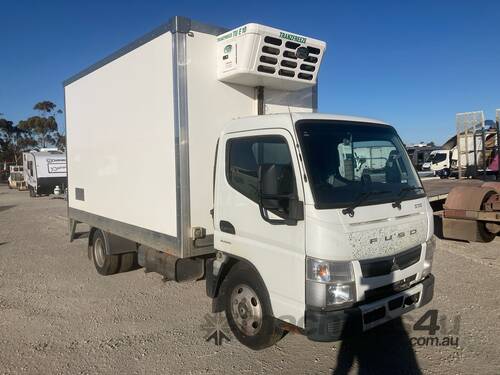 caption 2019 Mitsubishi Fuso Canter 515 Refrigerated Pantech