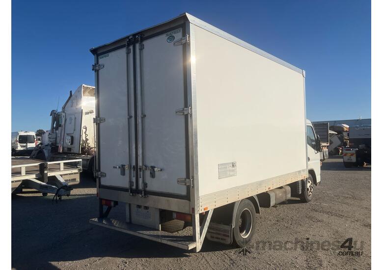 caption 2019 Mitsubishi Fuso Canter 515 Refrigerated Pantech