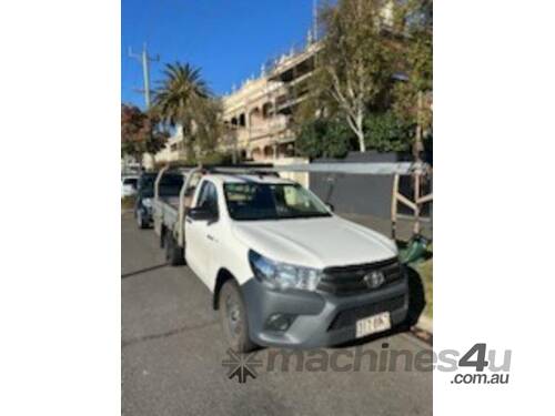 caption 2018 Toyota Hilux