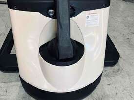 As New Crown 1.5t Walkie Stacker SX3030  - picture2' - Click to enlarge