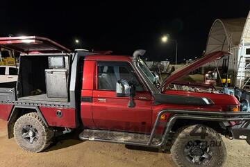 Toyota Land Cruiser GXL Single Cab Ute