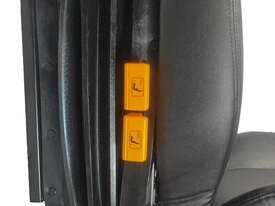 2024 ZOOMLION  YQ30 Universal Seat Nationwide Machinery Group  - picture1' - Click to enlarge