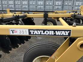 Taylor-Way Tandem Disc Harrow 44 Plate - picture2' - Click to enlarge