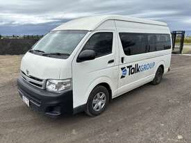2012 Toyota Hiace  Diesel - picture2' - Click to enlarge