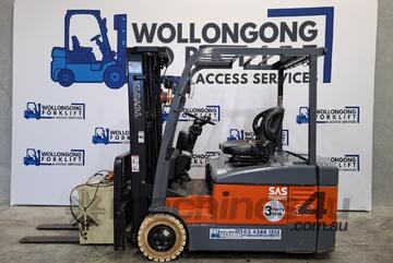 Wollongong Forklift: 2007 Toyota 2T, Electric, 3-Stage Container Mast, 4.3m Lift!
