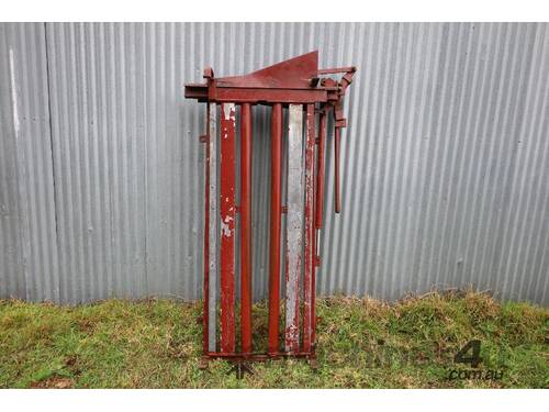 caption RPM Head Bail