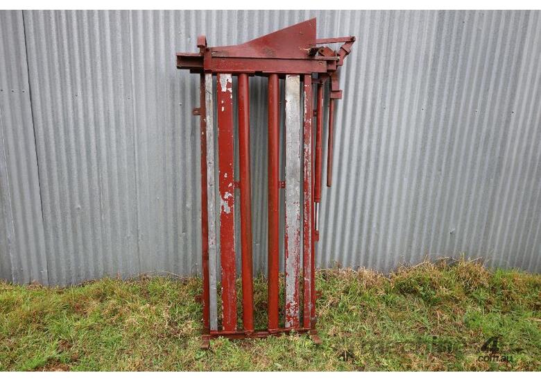 caption RPM Head Bail