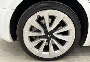 2022 Tesla Model 3 Sedan (Full Electric) 2022 Tesla Model 3 Sedan (Full Electric)