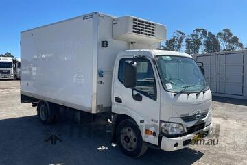 Hino   300 Series 616 Hino   300 Series 616