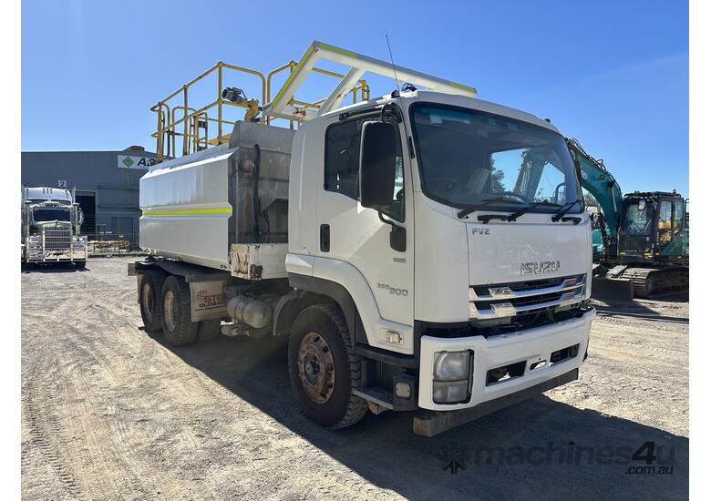 2020 Isuzu FVZ (6x4) Water Truck (Ex-Mine)