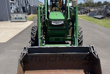 2014 John Deere 5075M Tractor / Loader