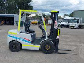 TCM FD30T4C Forklift - picture0' - Click to enlarge