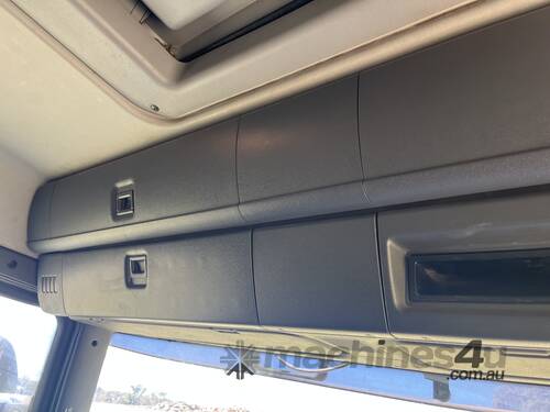 2010 Scania P400 Tipping Tabletop