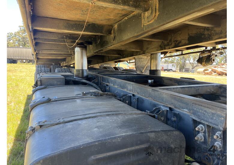 2010 Scania P400 Tipping Tabletop