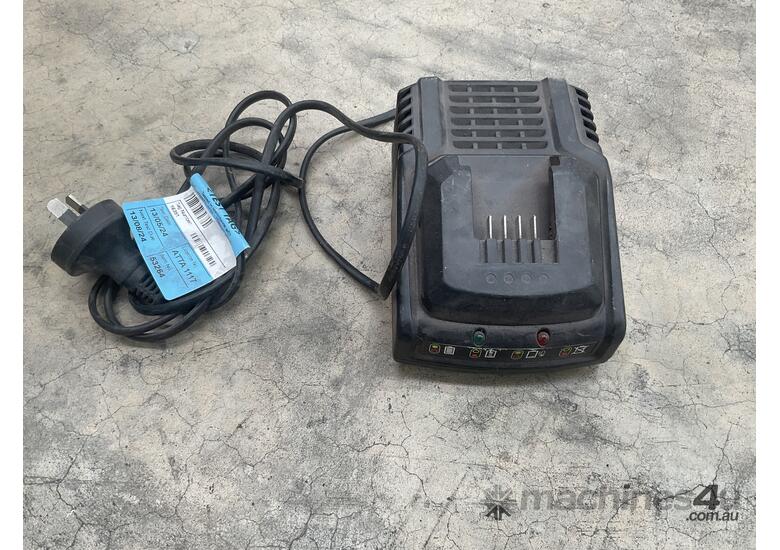 2x Single Tool Battery Fast Chargers with 1x Battery