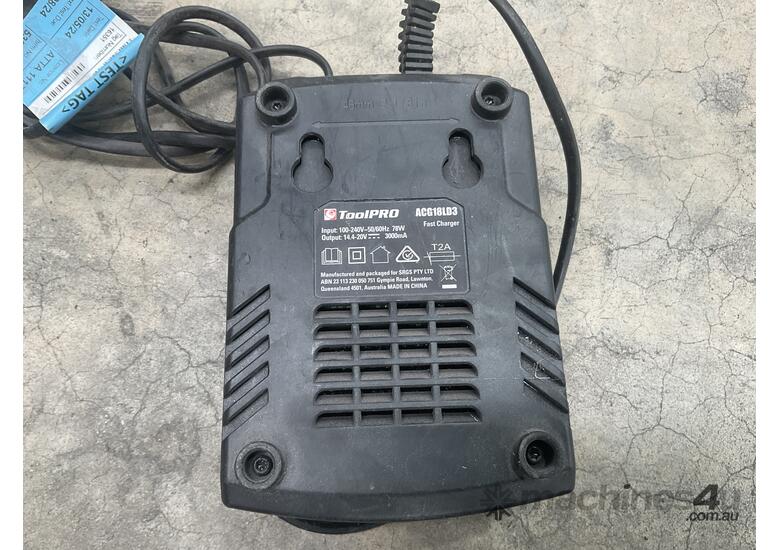 2x Single Tool Battery Fast Chargers with 1x Battery