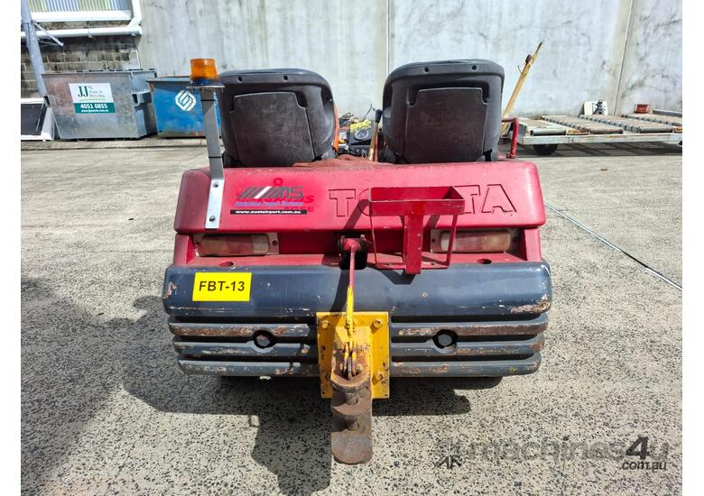 02-2TG25 Toyota Baggage Tug