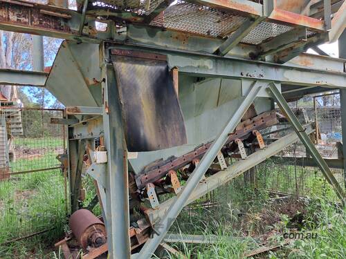 Vibratory Screen, Approx. 16ft x 8ft