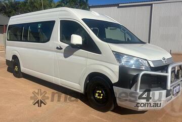 Toyota   Commuter H32