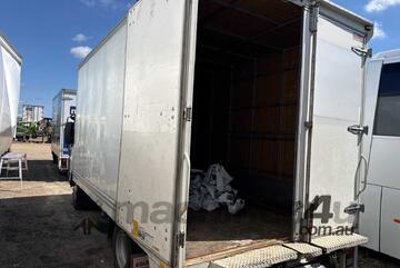 Isuzu 2016   NNR 45-150 Pantech