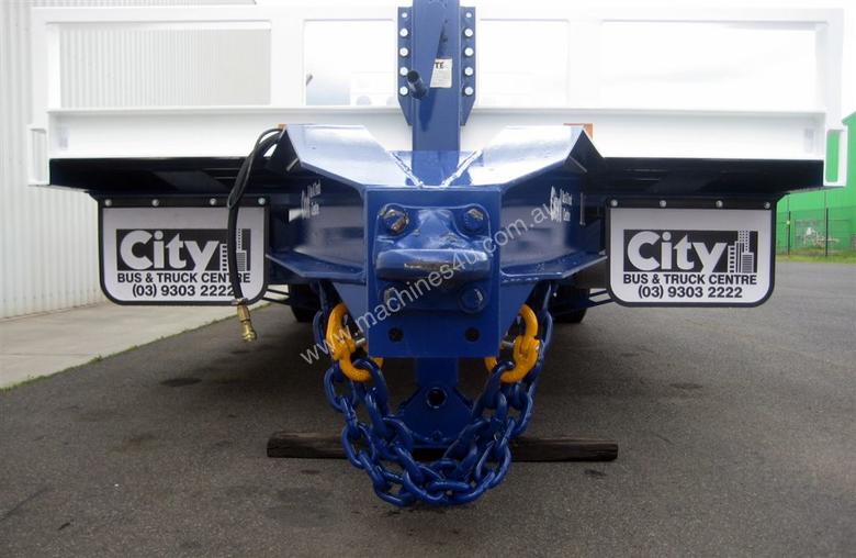 caption HEAVY DUTY TAG TRAILERS