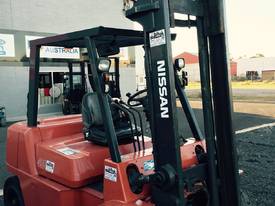  HYSTER TOYOTA NISSAN 4TON DIESEL  - picture2' - Click to enlarge