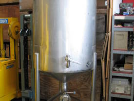 Stainless Steel Holding Tank Vat - 1000L - picture0' - Click to enlarge