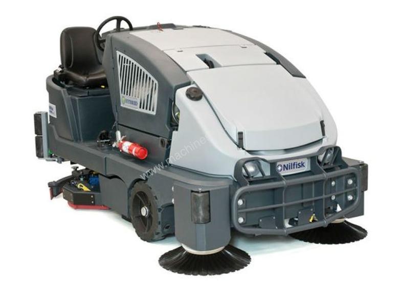 caption Nilfisk Combination Sweeper Scrubber CS7010
