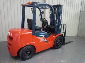 HELI CD30 DIESEL FORKLIFT CONTAINER MAST-909 HOURS - picture0' - Click to enlarge