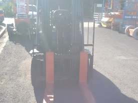 TOYOTA 3 TON CONTAINER MAST LPG  - picture1' - Click to enlarge