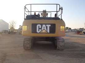 Caterpillar 330 Tracked-Excav Excavator - picture1' - Click to enlarge