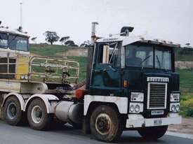 SCAMMELL  PRIME MOVER 8V92 GM - picture2' - Click to enlarge