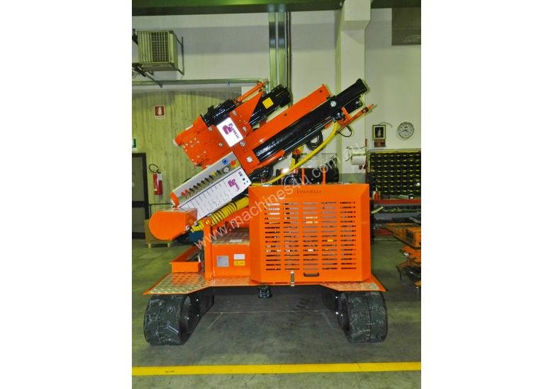 caption Pauselli Pile Driver
