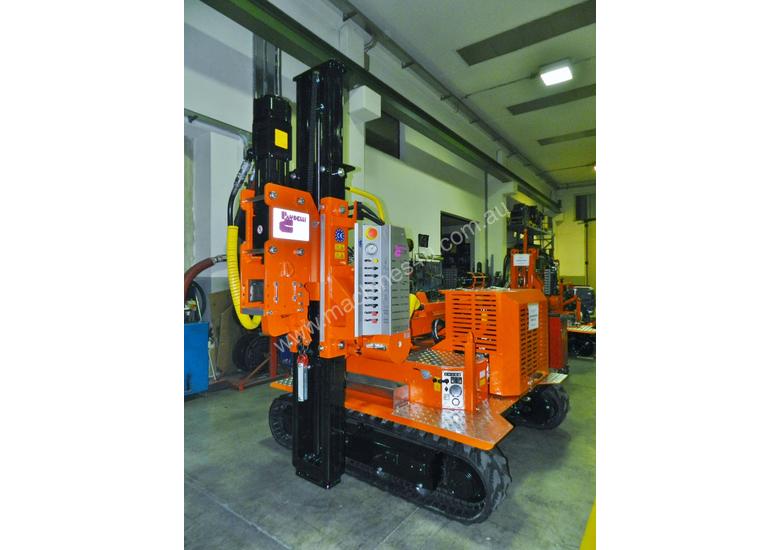 caption Pauselli Pile Driver