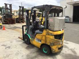Mitsubishi 1.7T Counterbalance Forklift - picture1' - Click to enlarge