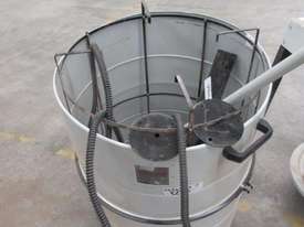 Saw Dust Extractor Unit - picture1' - Click to enlarge