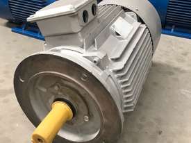 15 kw 20 hp 6 pole 400 volt Flange AC Electric Motor - picture0' - Click to enlarge