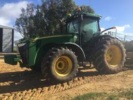 John Deere 8285R FWA/4WD Tractor - picture0' - Click to enlarge
