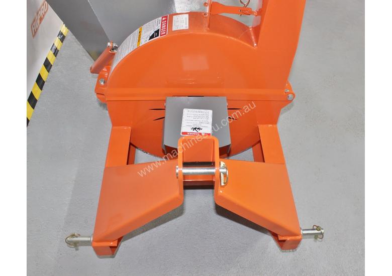 caption Standard Wood Chipper 42S