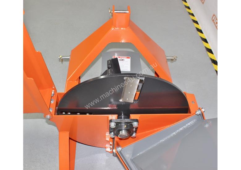 caption Standard Wood Chipper 42S