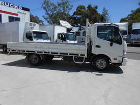 2013 Hino 300 SERIES 616 AUTO - picture1' - Click to enlarge