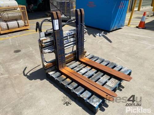 Circa 2015 Cascade X28G-FDS-2286 Forklift Attachment Tyne Length: 1,070mm SWL: 2,800kg Item Is In A 